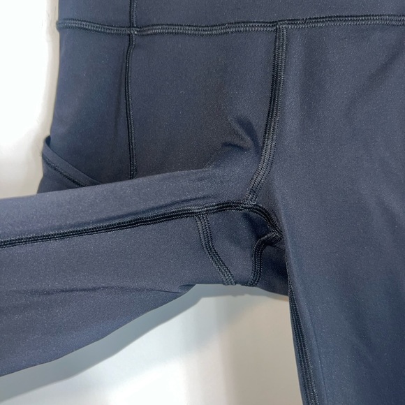 Lululemon Fast and Free High-Rise Size 2 - Picture 7 of 12